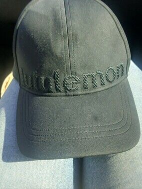 lululemon athletica Black Top with Interior Care Tag